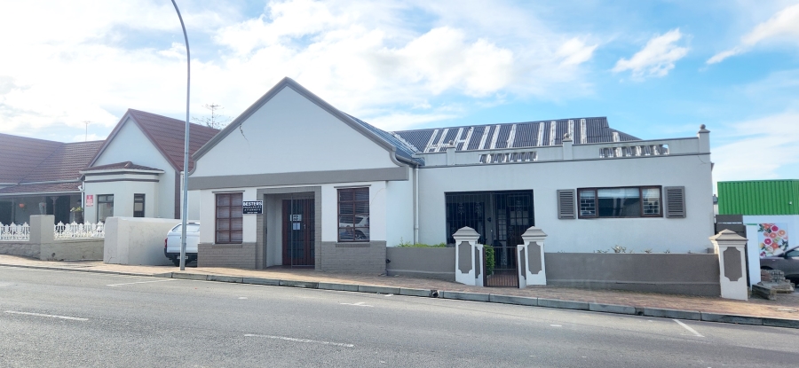 3 Bedroom Property for Sale in Bredasdorp Western Cape